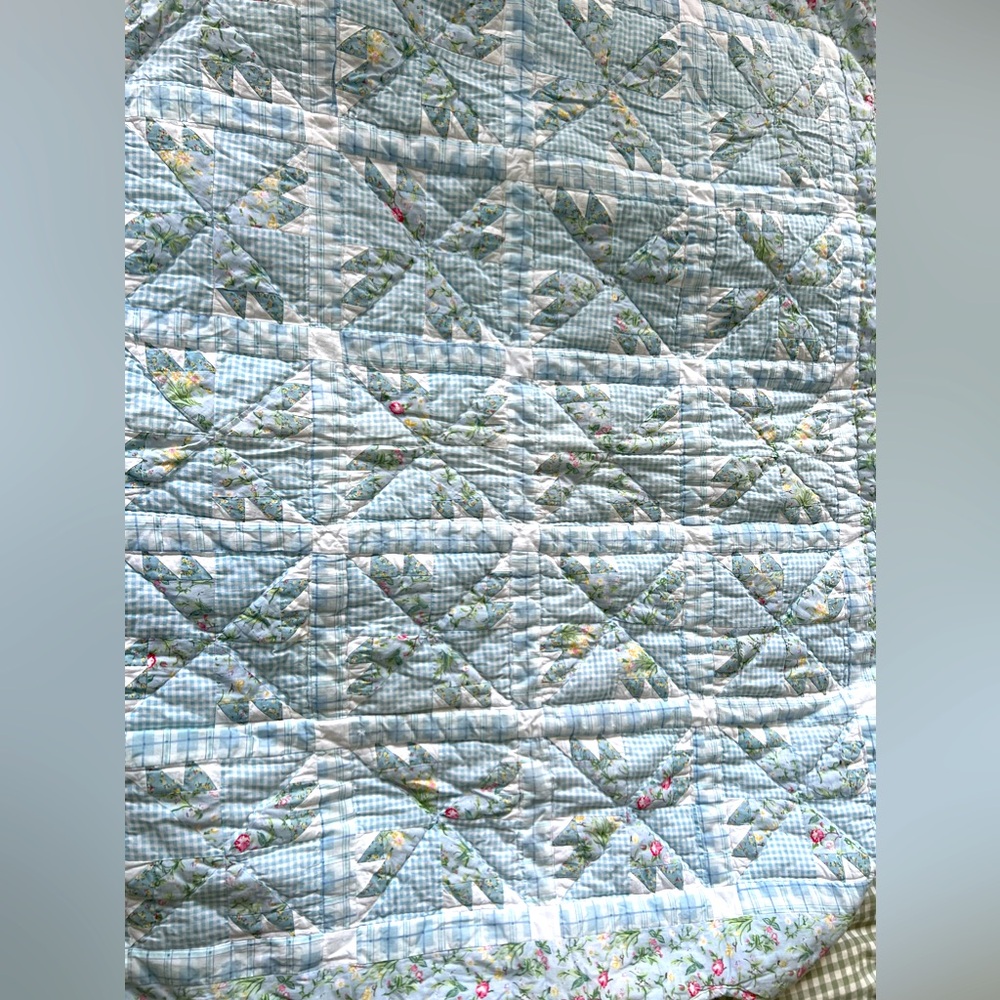 Floral Gingham Throw Quilt